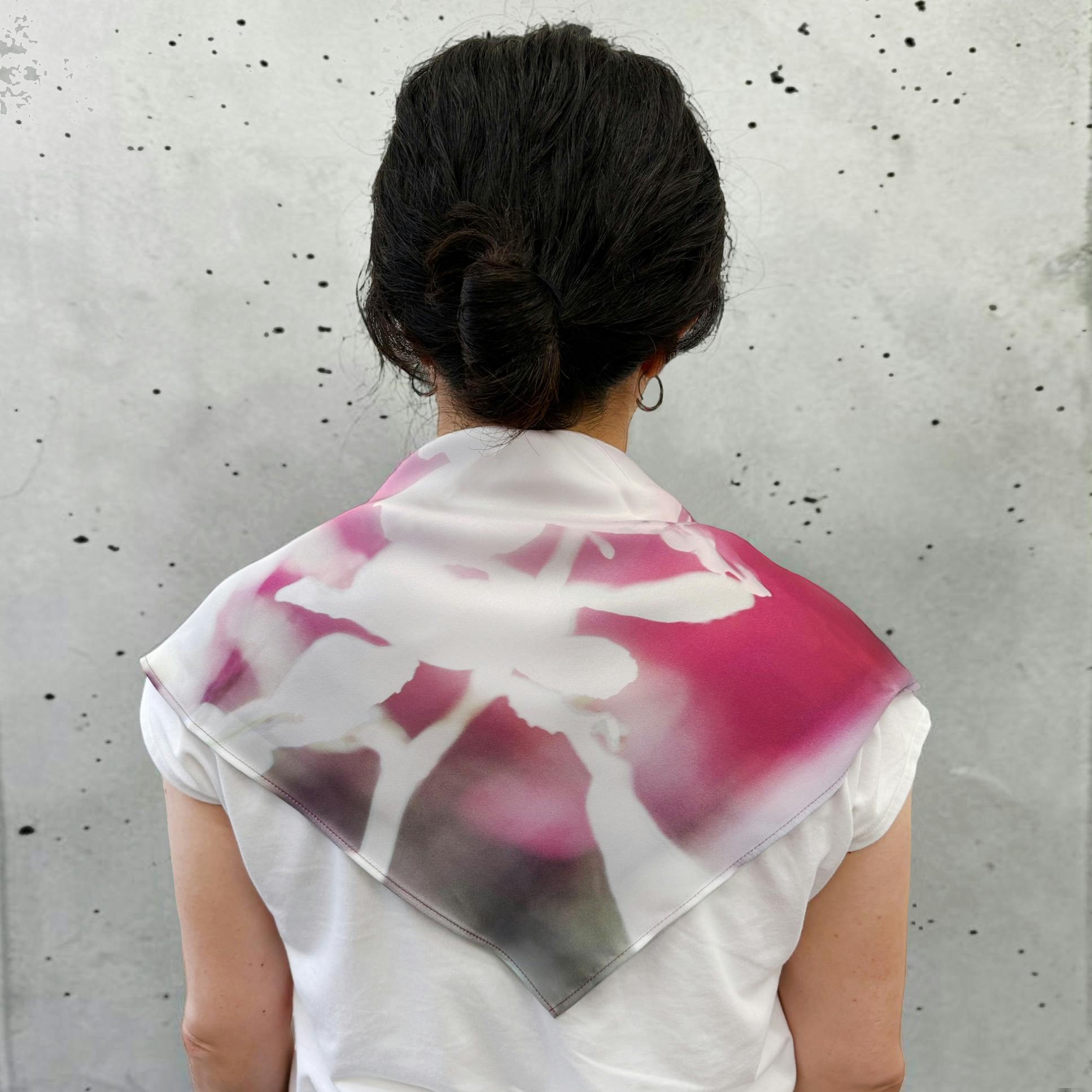 まなざしの奇跡展　スカーフ　川内倫子　Rinko Kawauchi